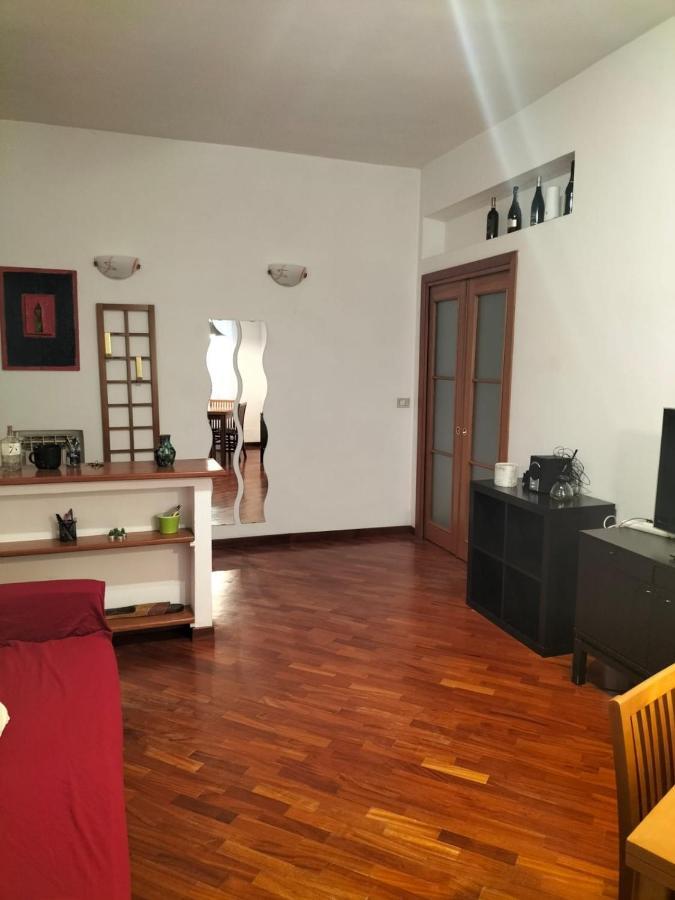 Mirti New Acquedotto Apartamento